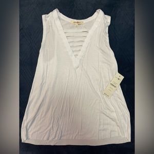 Wishful Park size small white tank top